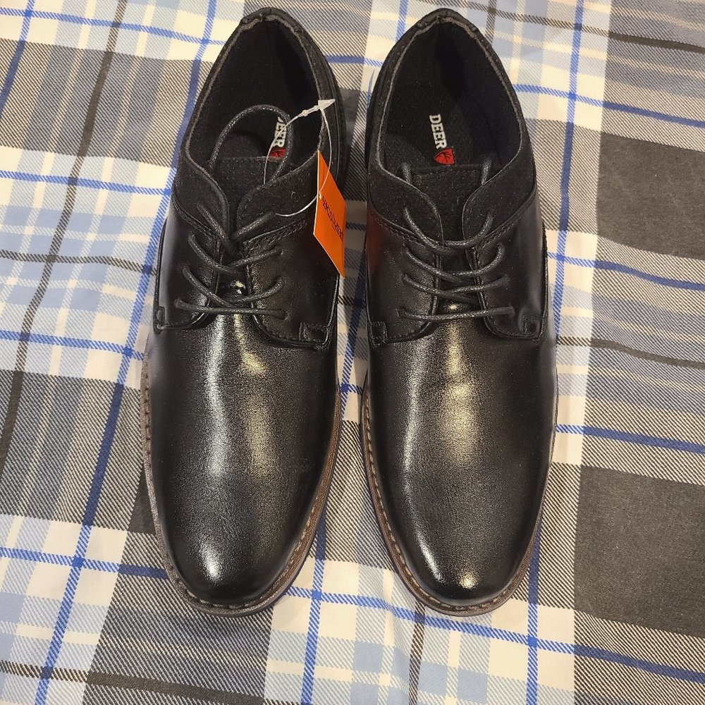 Boys size 5.5M black Oxford Deer Stags dress shoes